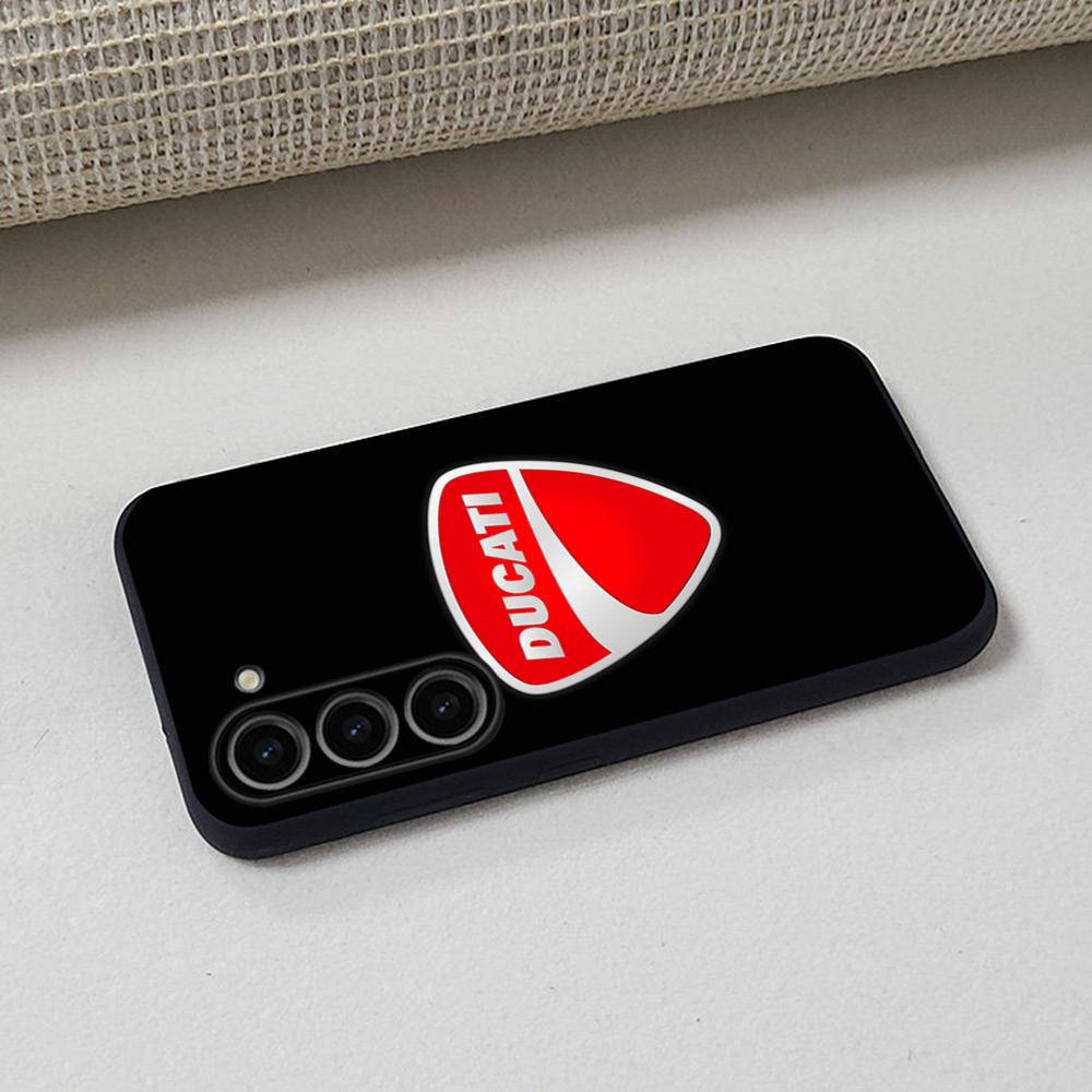 غطاء هاتف بتصميم أنيق من Cool  - مراجعة Samsung Galaxy S25 وسعره